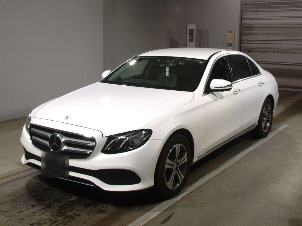 2016 Mercedes Benz E-Class 213043C[0]