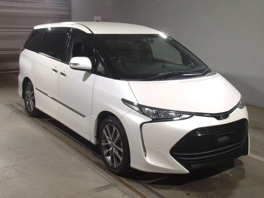 2019 Toyota Estima ACR50W[2]