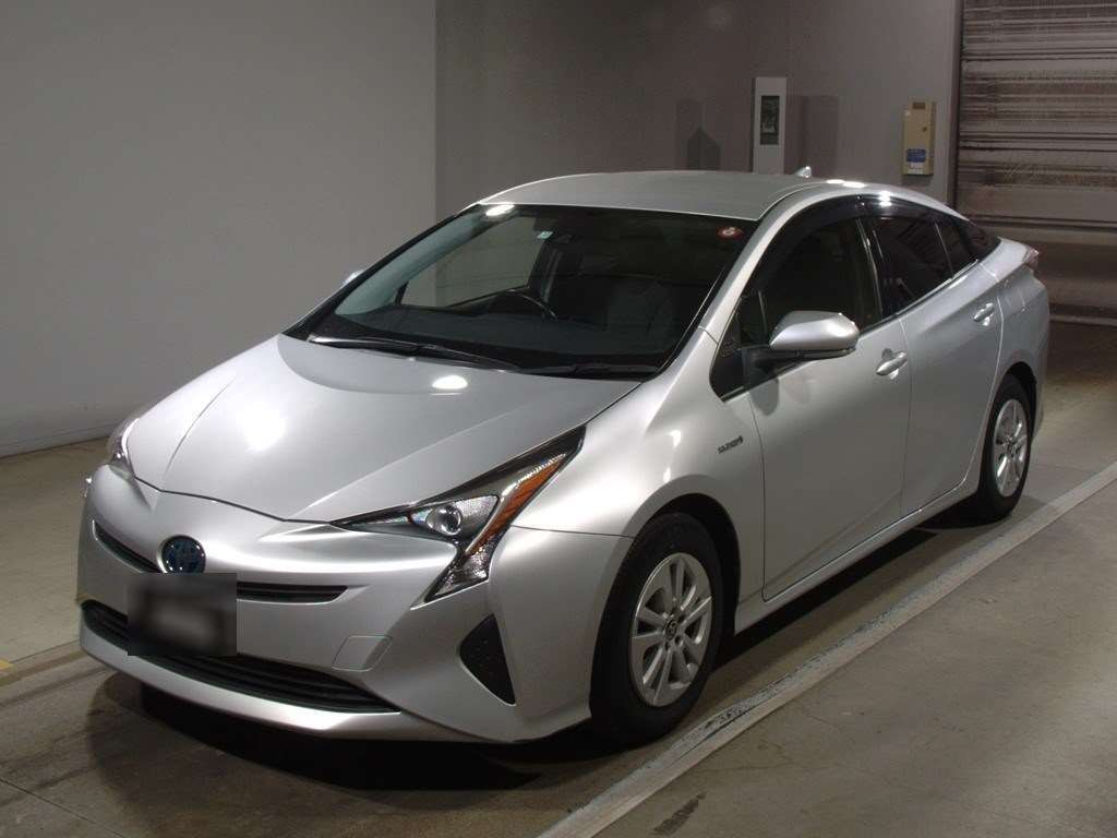 2017 Toyota Prius ZVW50[0]