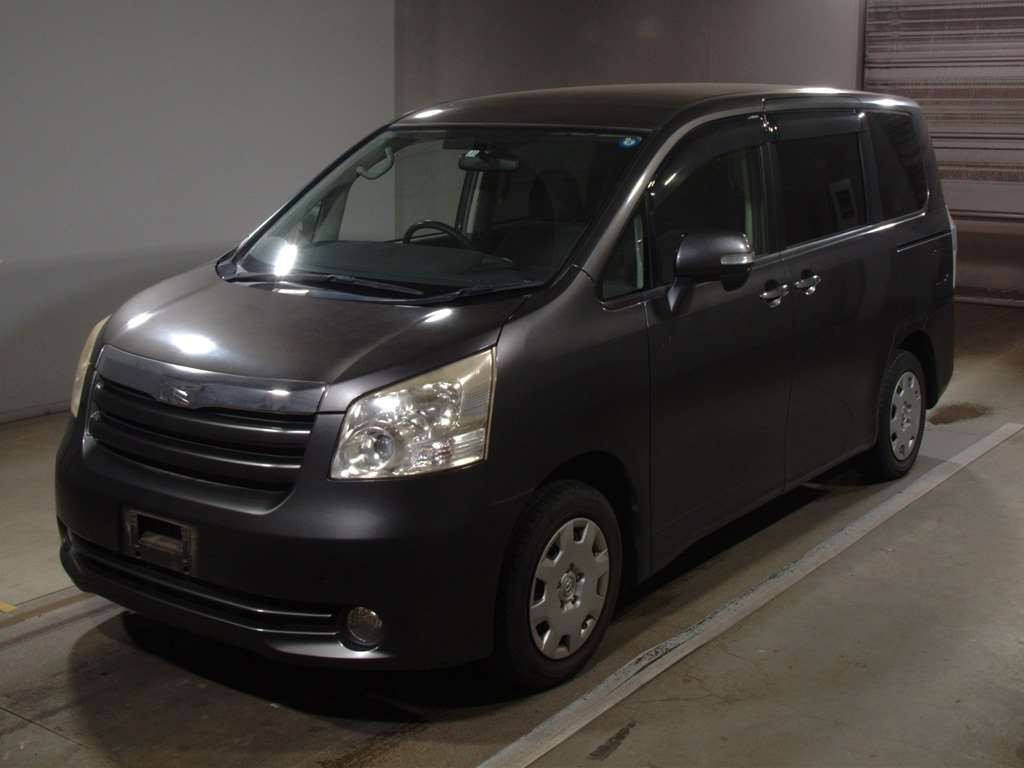 2009 Toyota Noah ZRR70G[0]