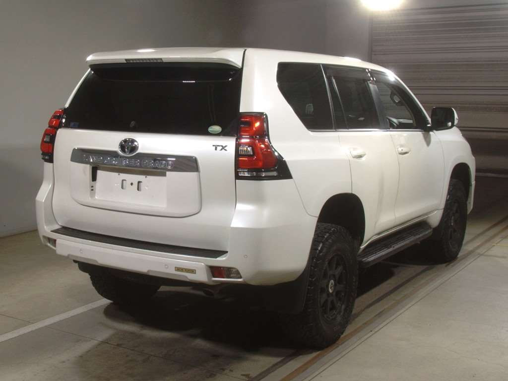 2018 Toyota Land Cruiser Prado GDJ150W[1]