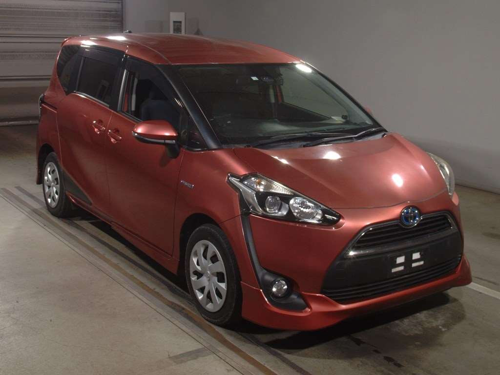 2015 Toyota Sienta NHP170G[2]