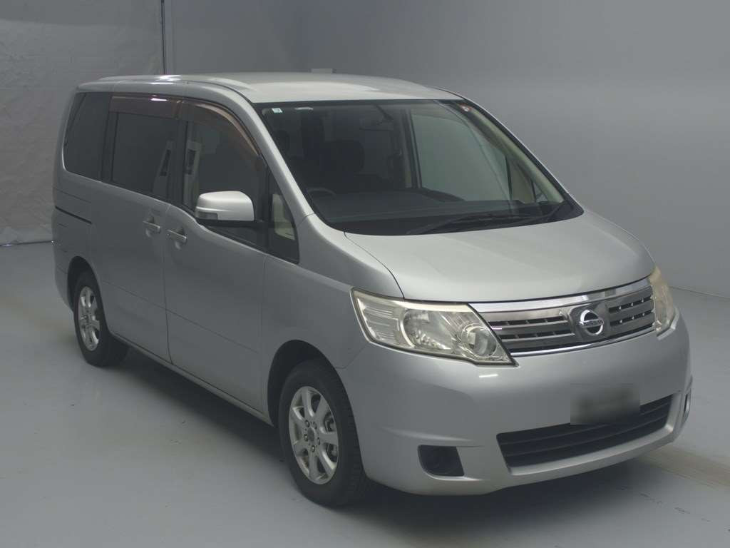 2010 Nissan Serena C25[2]