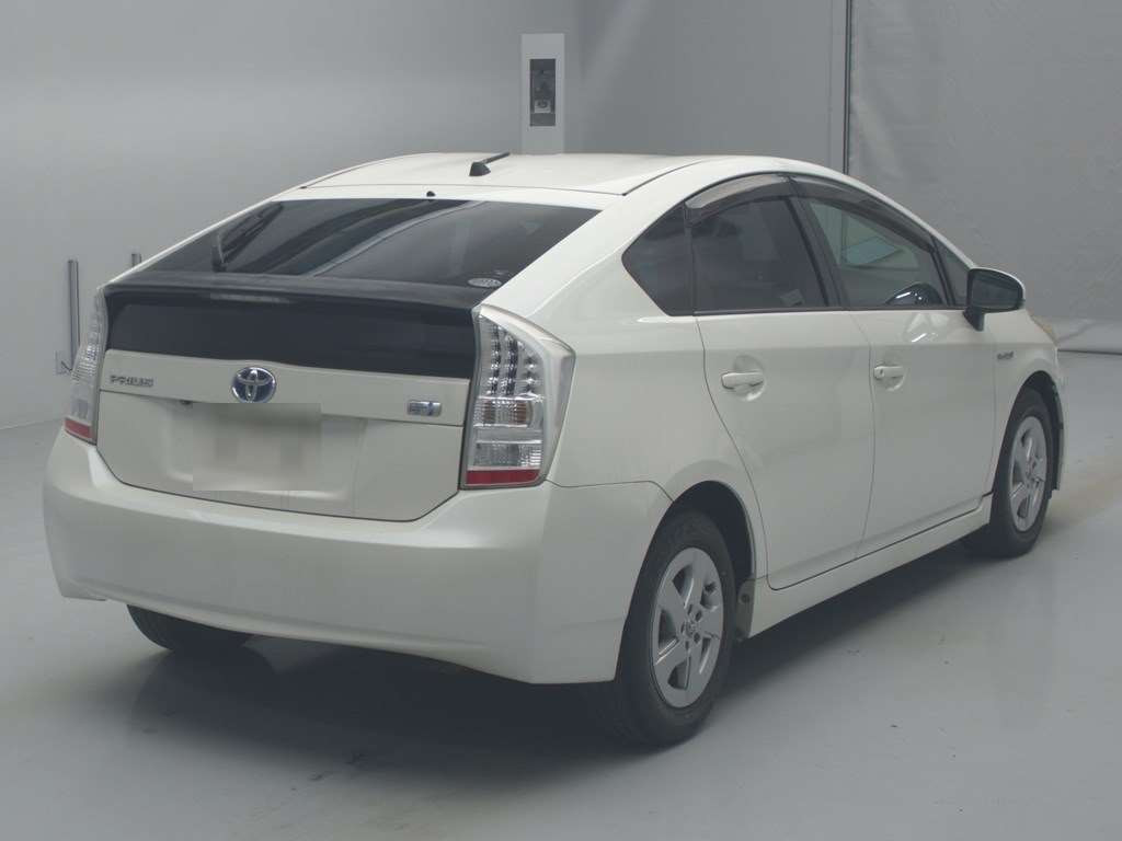 2009 Toyota Prius ZVW30[1]