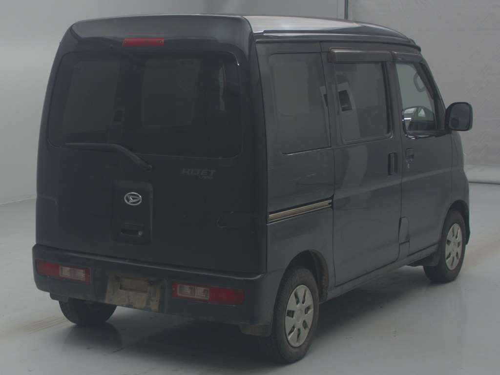 2016 Daihatsu Hijet Cargo S331V[1]