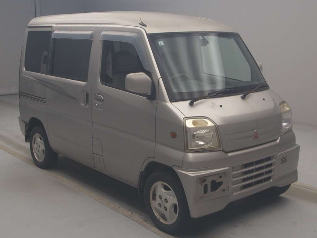 1999 Mitsubishi Town Box U61W[2]