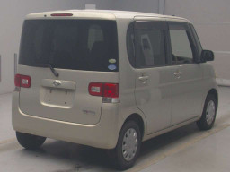 2010 Daihatsu Tanto