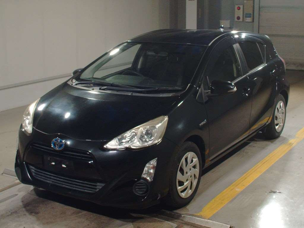 2015 Toyota Aqua NHP10[0]