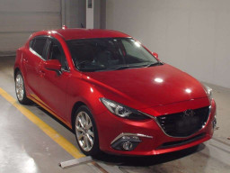 2013 Mazda Axela Sport