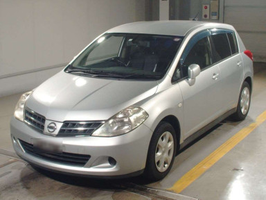 2010 Nissan Tiida