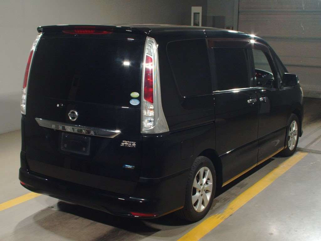 2011 Nissan Serena FC26[1]