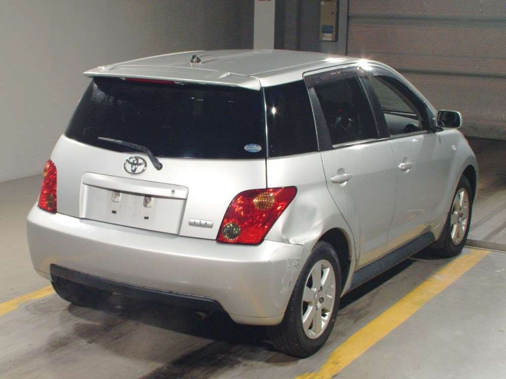 2003 Toyota IST NCP60[1]