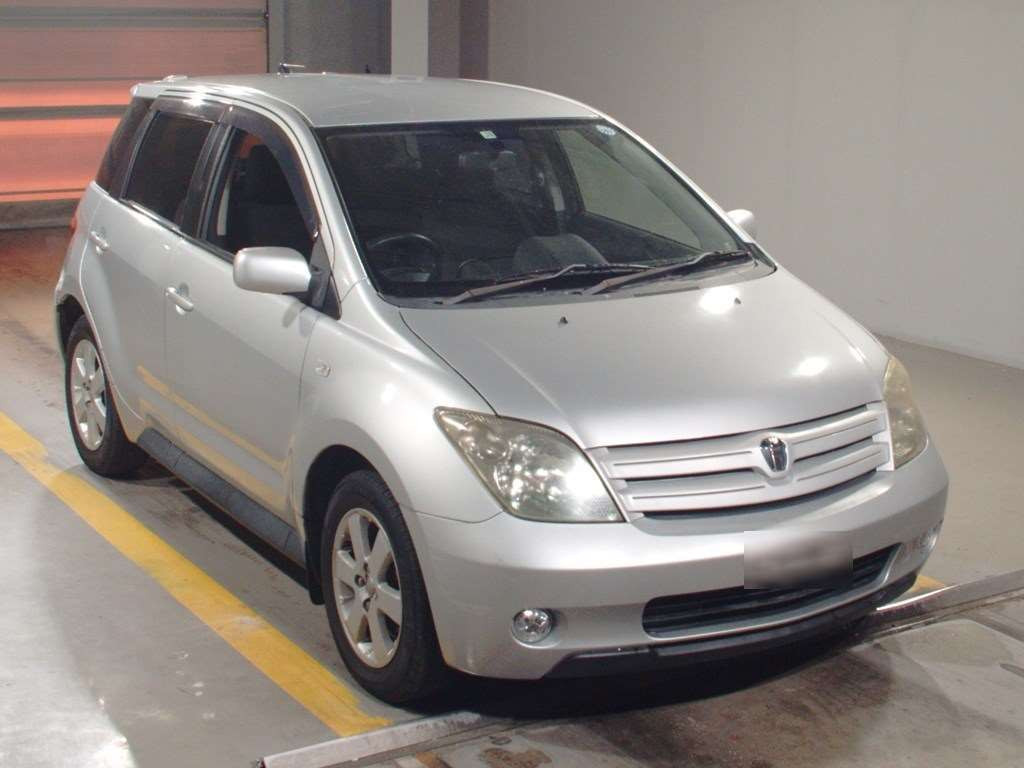 2003 Toyota IST NCP60[2]