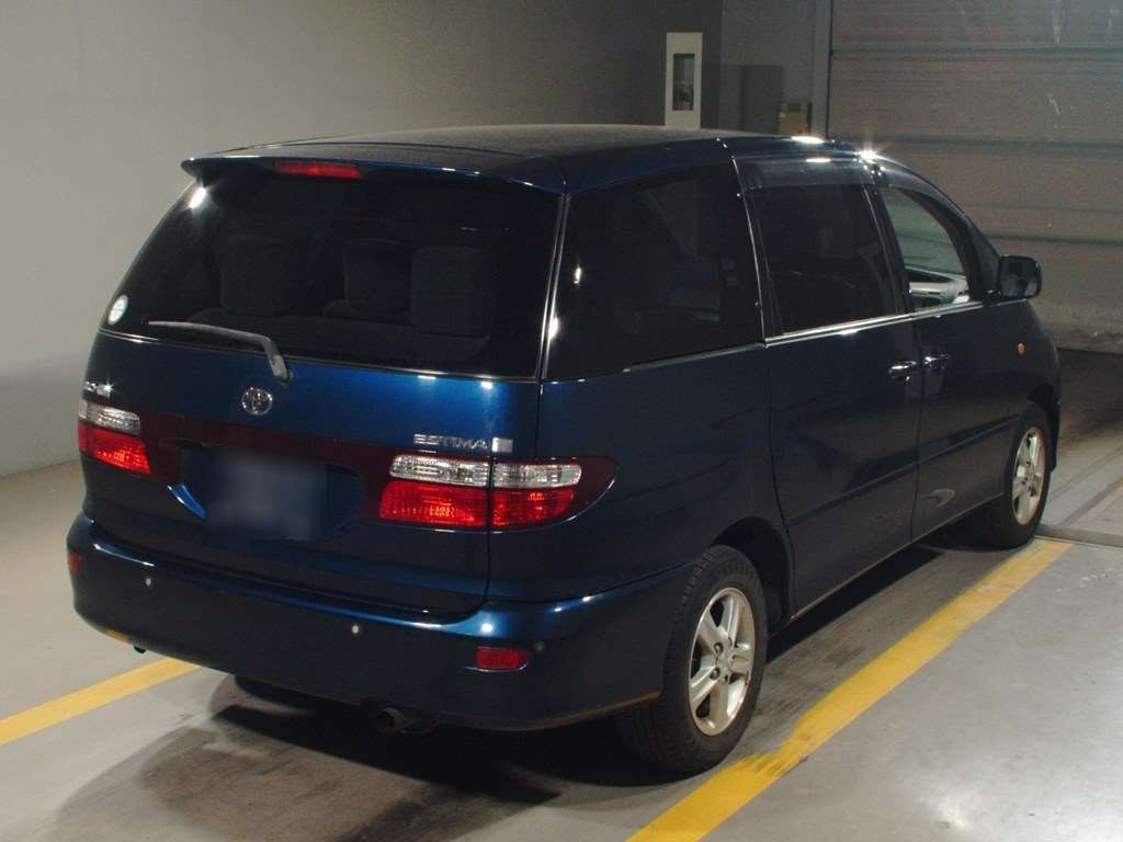 2000 Toyota Estima MCR30W[1]