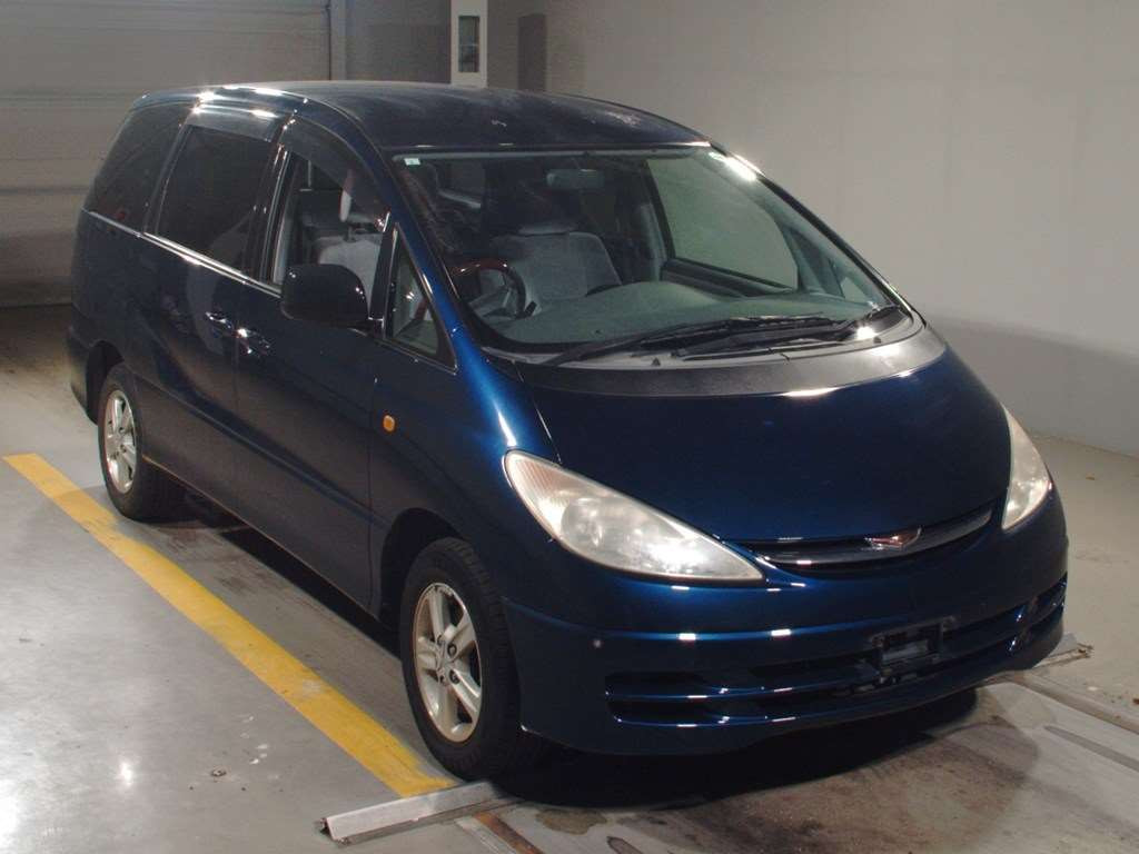 2000 Toyota Estima MCR30W[2]