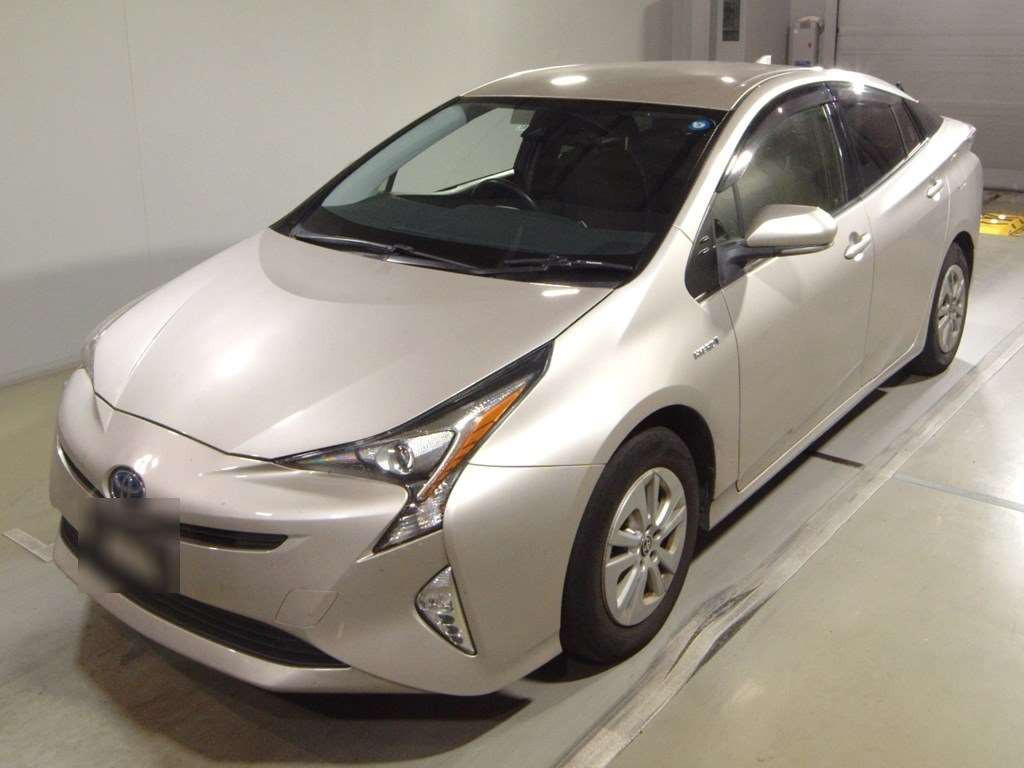 2017 Toyota Prius ZVW55[0]