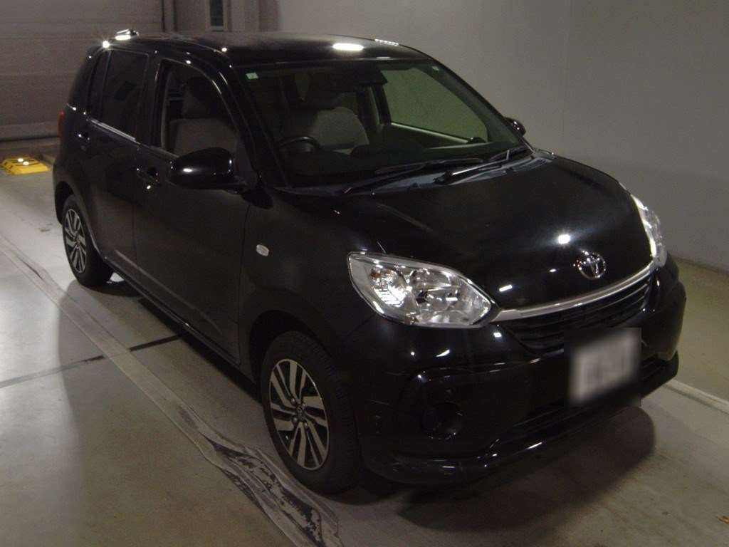 2020 Toyota Passo M710A[2]