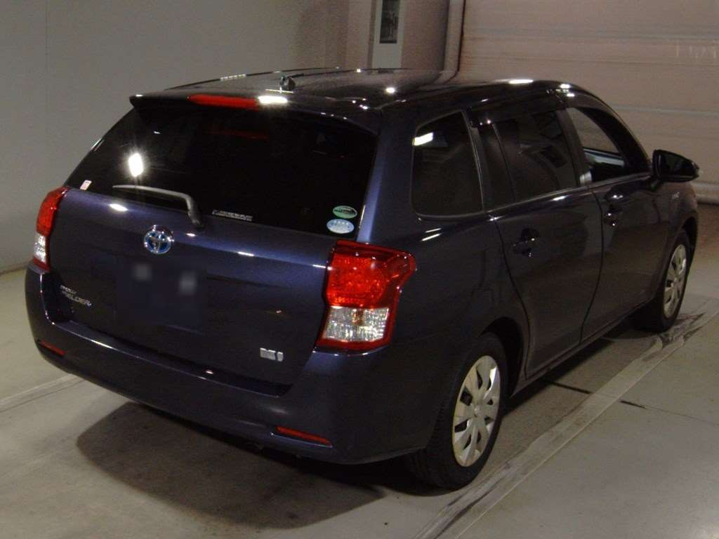 2014 Toyota Corolla Fielder NKE165G[1]