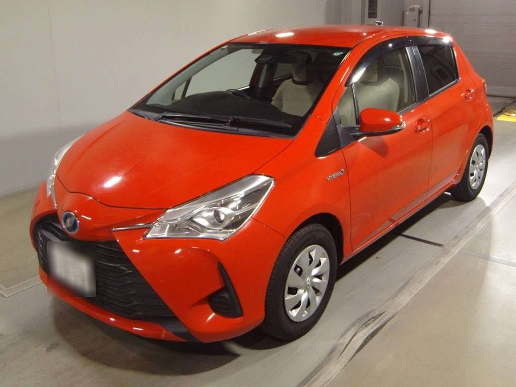 2017 Toyota Vitz NHP130[0]