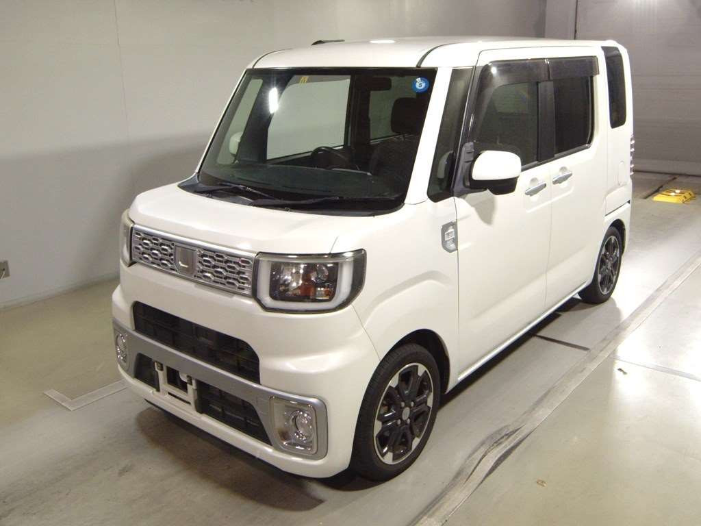 2015 Daihatsu Wake LA700S[0]