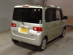 2012 Daihatsu Tanto