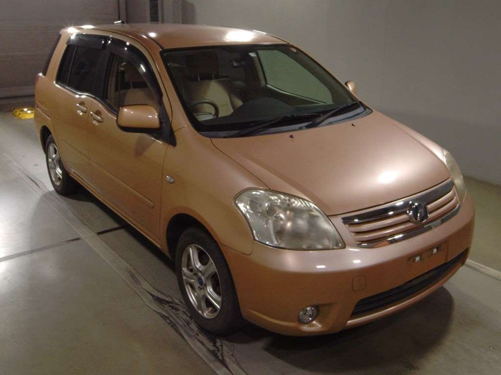 2010 Toyota Raum NCZ25[2]