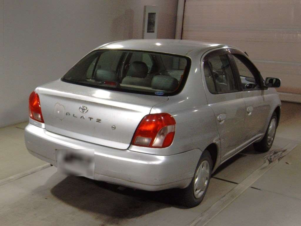 2002 Toyota Platz NCP16[1]