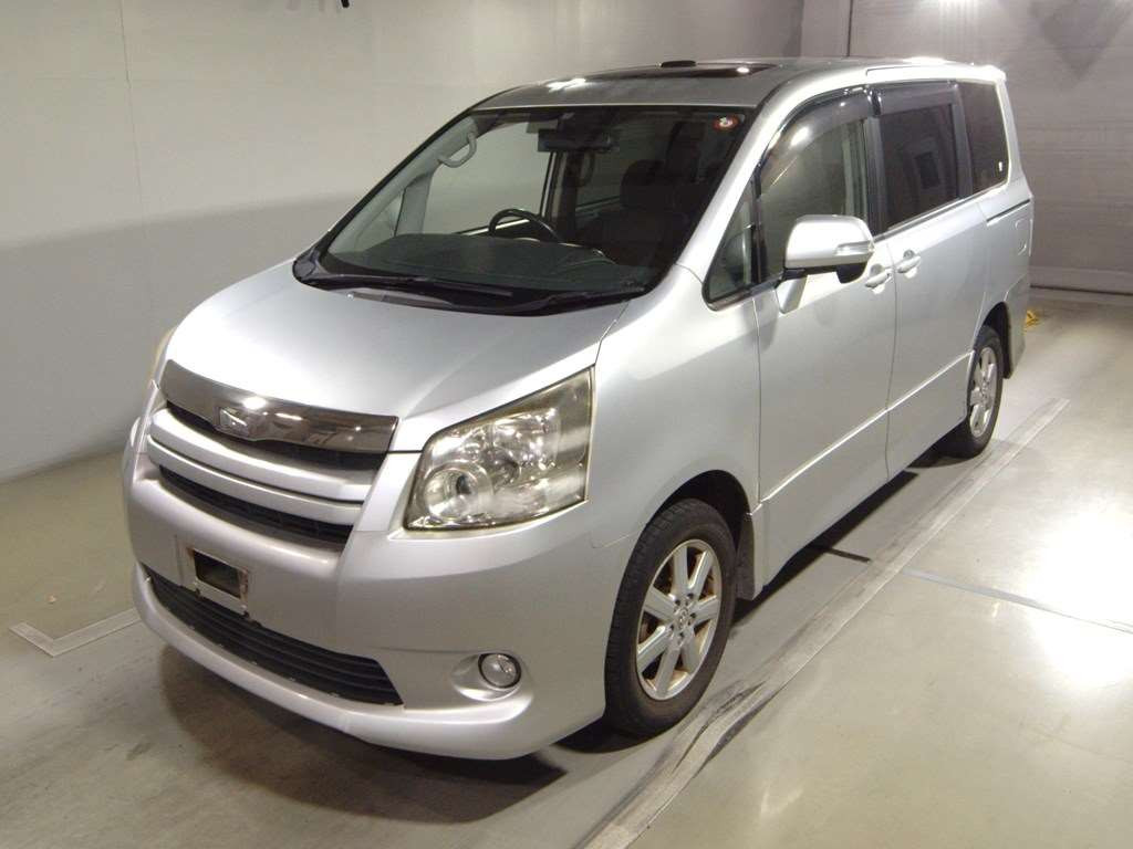 2007 Toyota Noah ZRR75W[0]