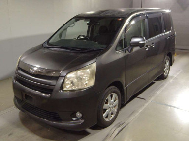 2008 Toyota Noah