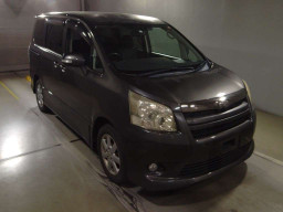 2008 Toyota Noah