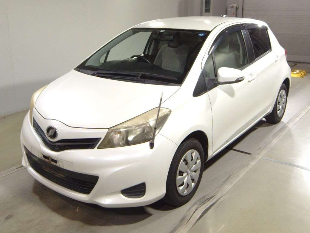 2011 Toyota Vitz NSP130[0]