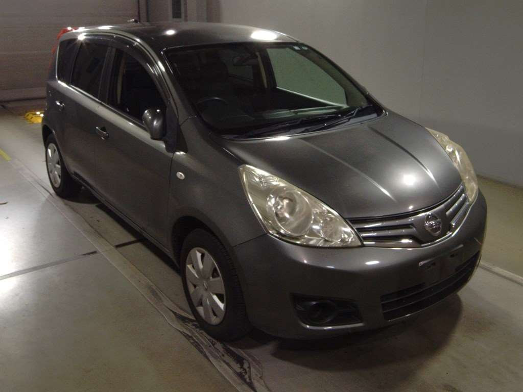 2010 Nissan Note E11[2]