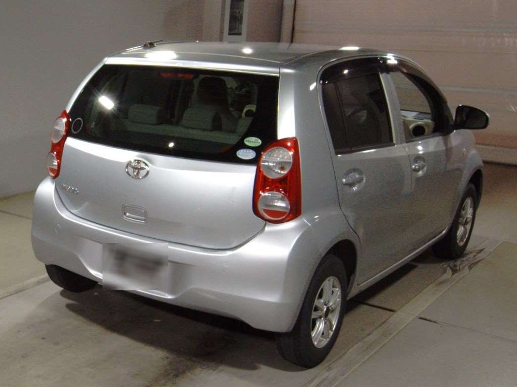 2013 Toyota Passo KGC30[1]