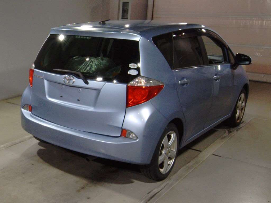 2011 Toyota Ractis NCP120[1]