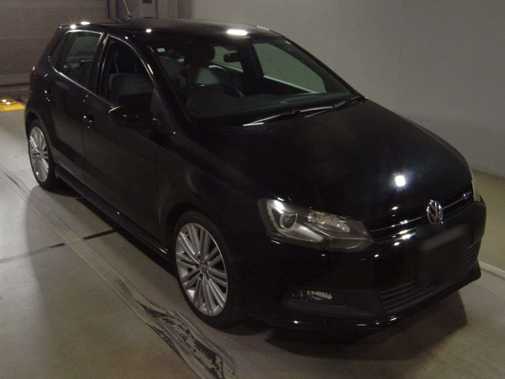 2015 Volkswagen Polo 6RCZE[2]