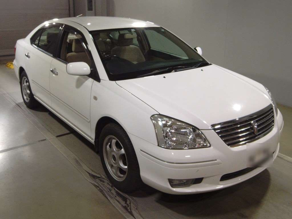 2002 Toyota Premio ZZT240[2]