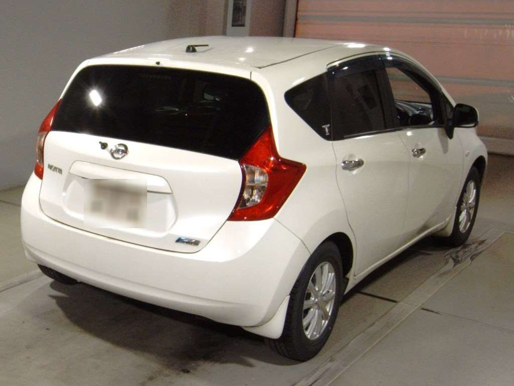 2013 Nissan Note E12[1]