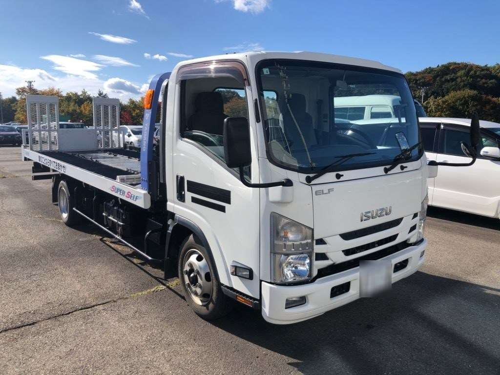 2015 Isuzu Elf Truck NPR85AN[2]