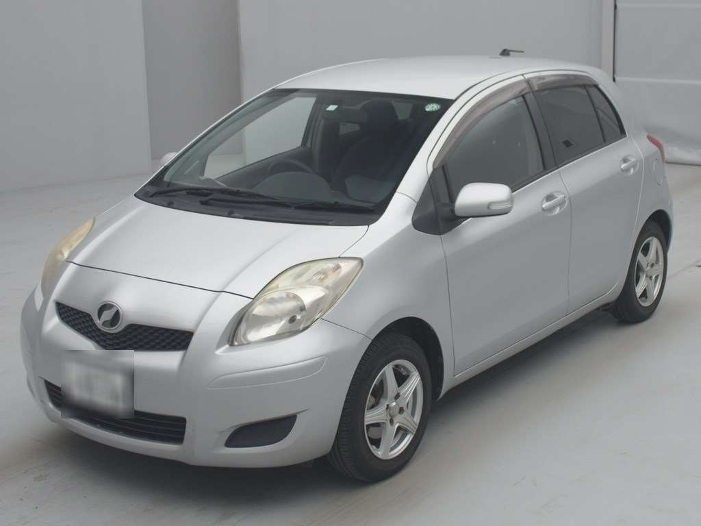 2010 Toyota Vitz SCP90[0]