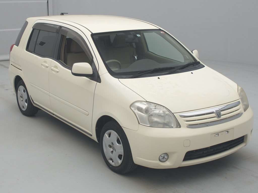 2003 Toyota Raum NCZ25[2]