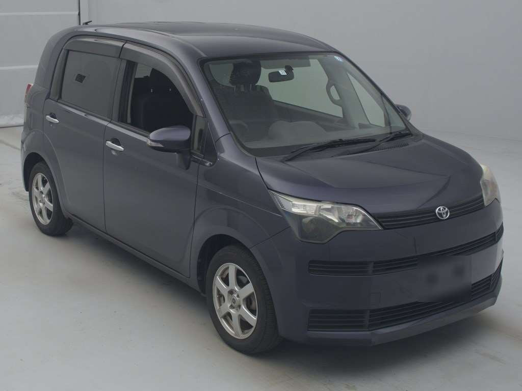 2013 Toyota Spade NCP141[2]