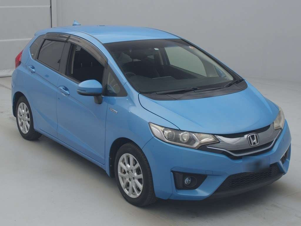 2013 Honda Fit Hybrid GP5[2]