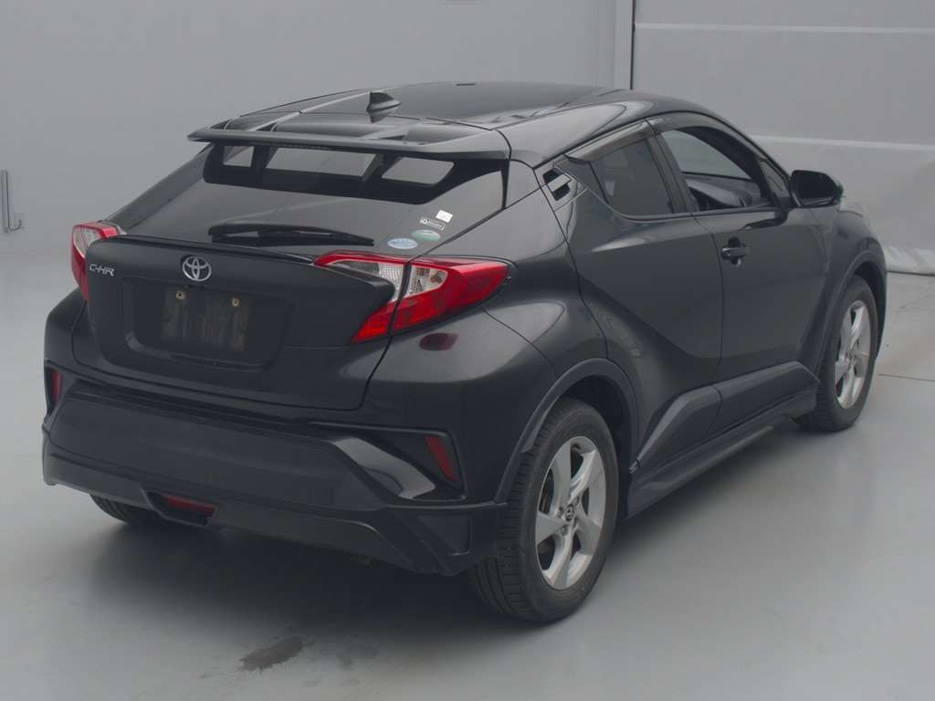 2017 Toyota C-HR NGX50[1]