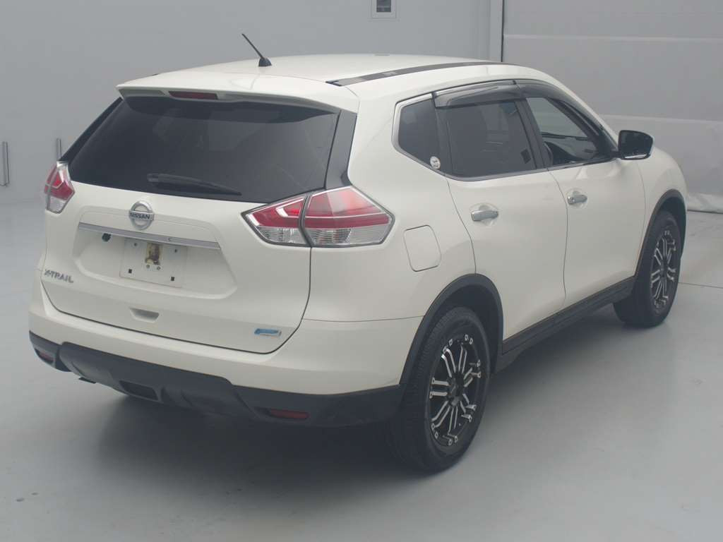 2016 Nissan X-Trail NT32[1]