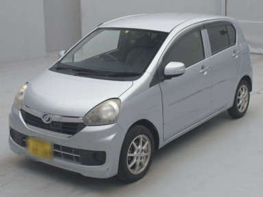 2014 Daihatsu Mira es