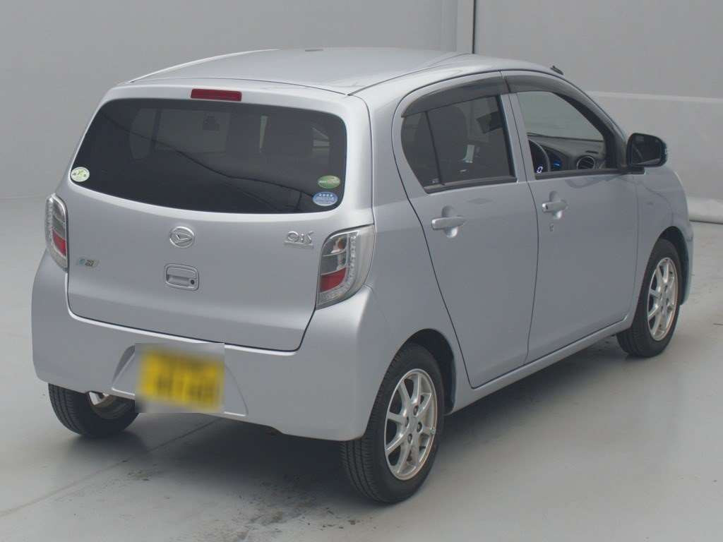 2014 Daihatsu Mira es LA300S[1]