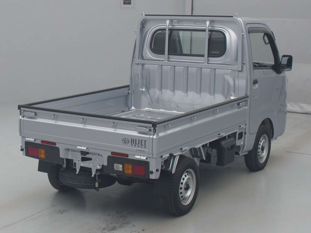 2022 Daihatsu Hijet Truck S510P[1]