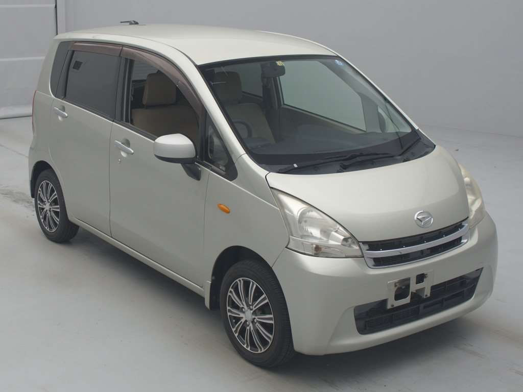 2011 Daihatsu Move LA100S[2]