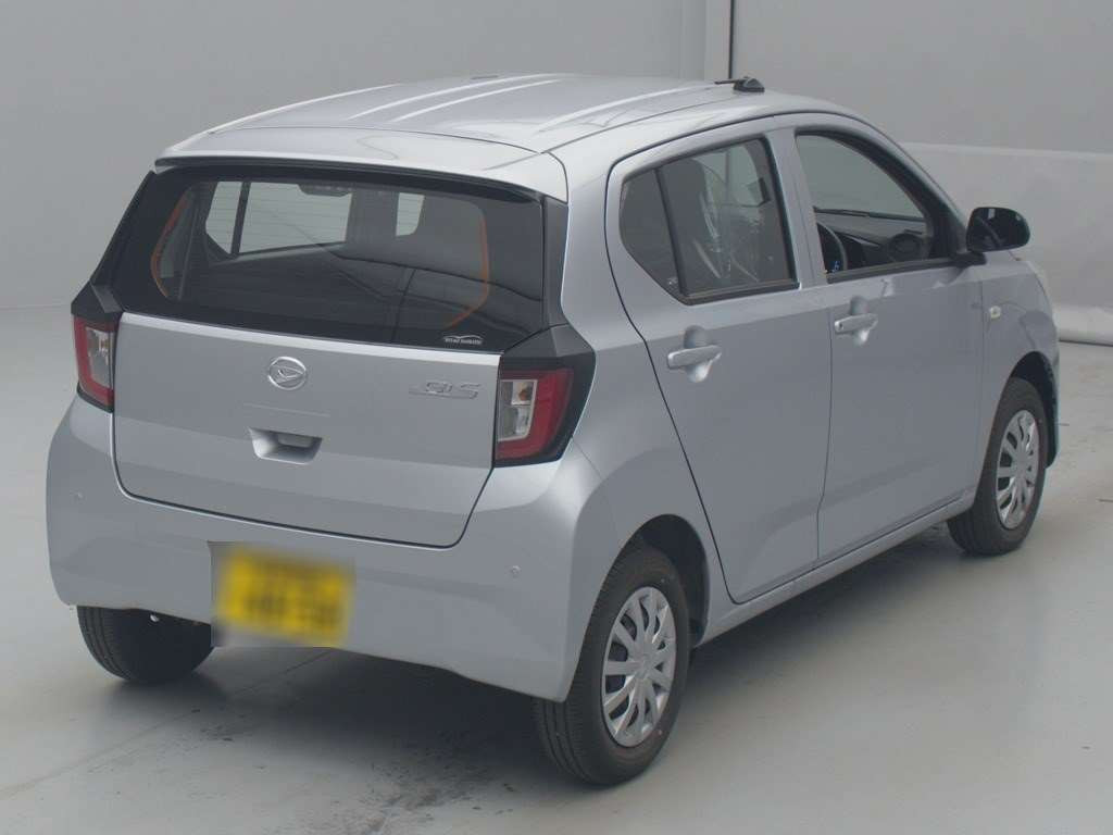 2023 Daihatsu Mira es LA350S[1]