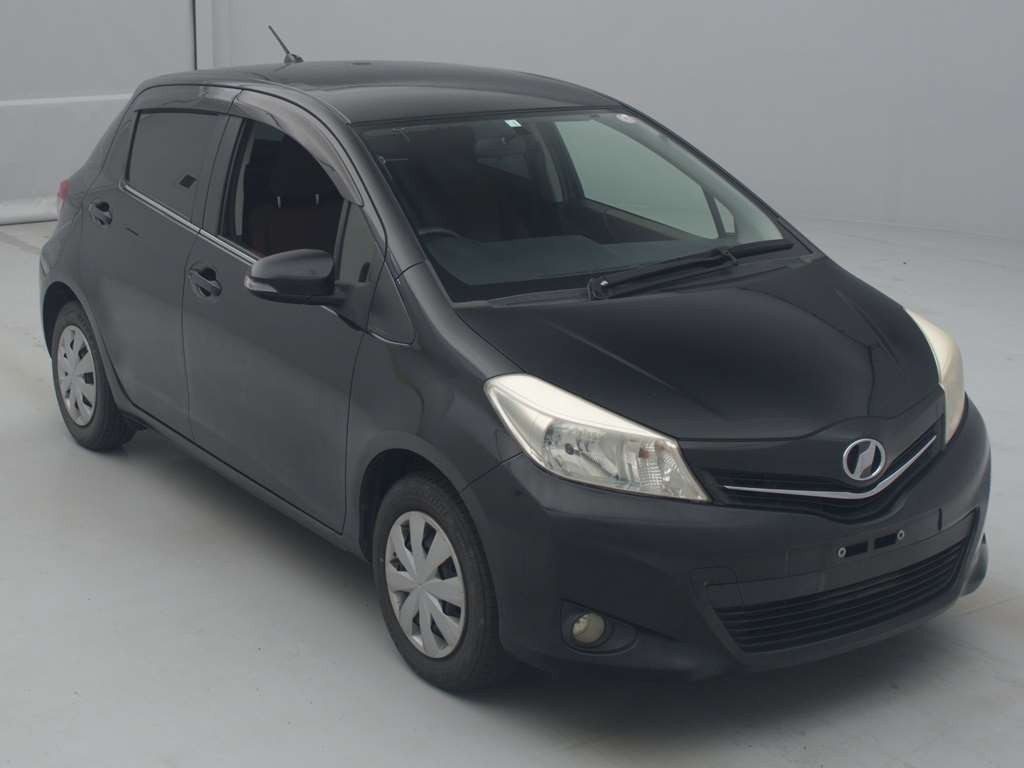 2012 Toyota Vitz KSP130[2]